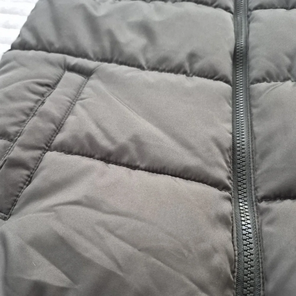 Old Navy Girls Puffer Vest Dark Olive Green Zip Quilted Sleeveless Size L 10-12